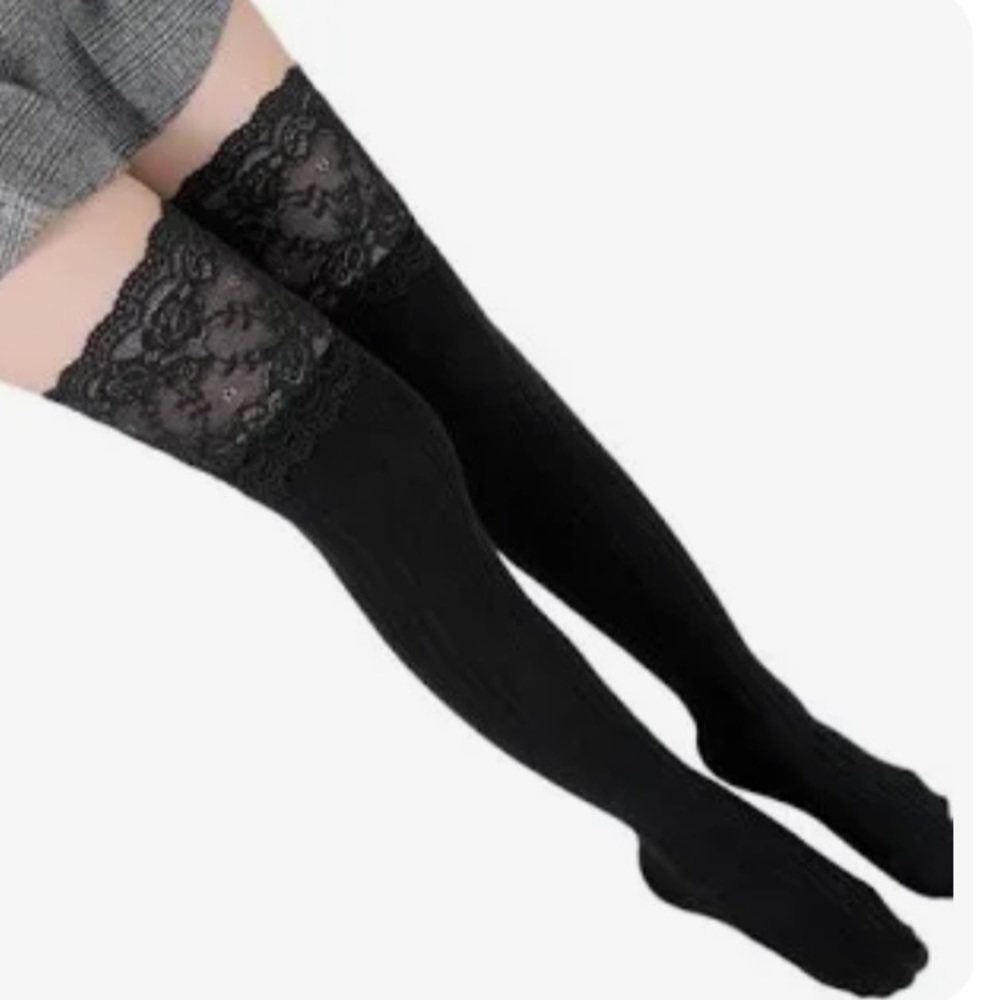 Thigh high cotton black socks with lace trim